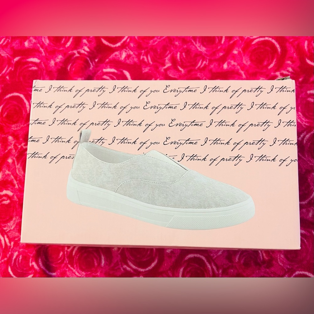 Kensie Women's Cream Slip-On Sneakers New size 8 - Picture 6 of 8